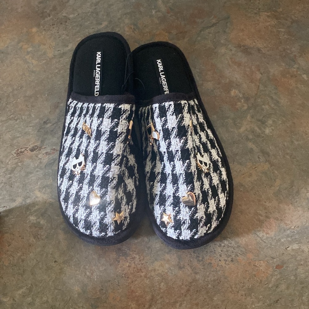 Karl Lagerfeld Houndstooth Slippers with Gold Accents NEW - Picture 6 of 7